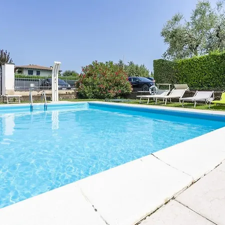 Host4u - Casetta Di Viola Con Piscina E Parcheggio A Due Passi Dal Di Garda *