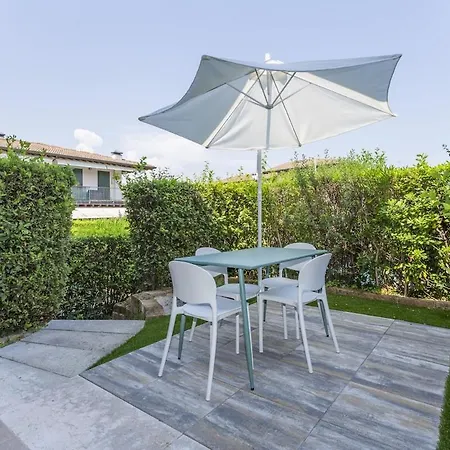 Host4u - Casetta Di Viola Con Piscina E Parcheggio A Due Passi Dal Di Garda * Moniga del Garda