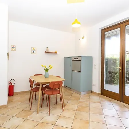 Host4u - Casetta Di Viola Con Piscina E Parcheggio A Due Passi Dal Di Garda Moniga del Garda