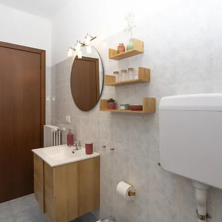 Apartament Host4u - Casetta Di Viola Con Piscina E Parcheggio A Due Passi Dal Di Garda Moniga del Garda