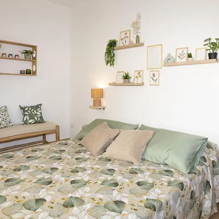 Apartament Host4u - Casetta Di Viola Con Piscina E Parcheggio A Due Passi Dal Di Garda *